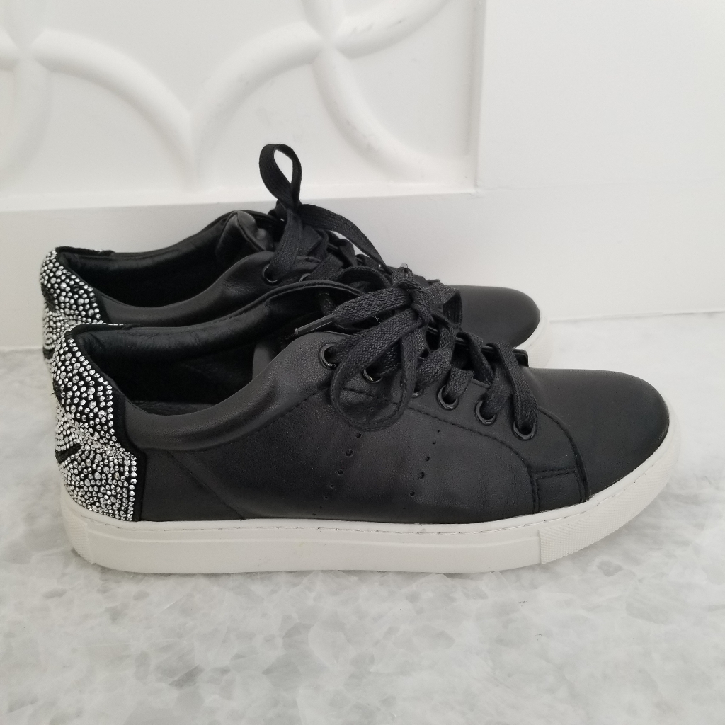 Lola Cruz Leather Sneakers Sz 7.5